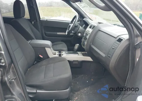 2010 Ford Escape Xlt from USA, damaged, VIN 1FMCU0D76AKB81437